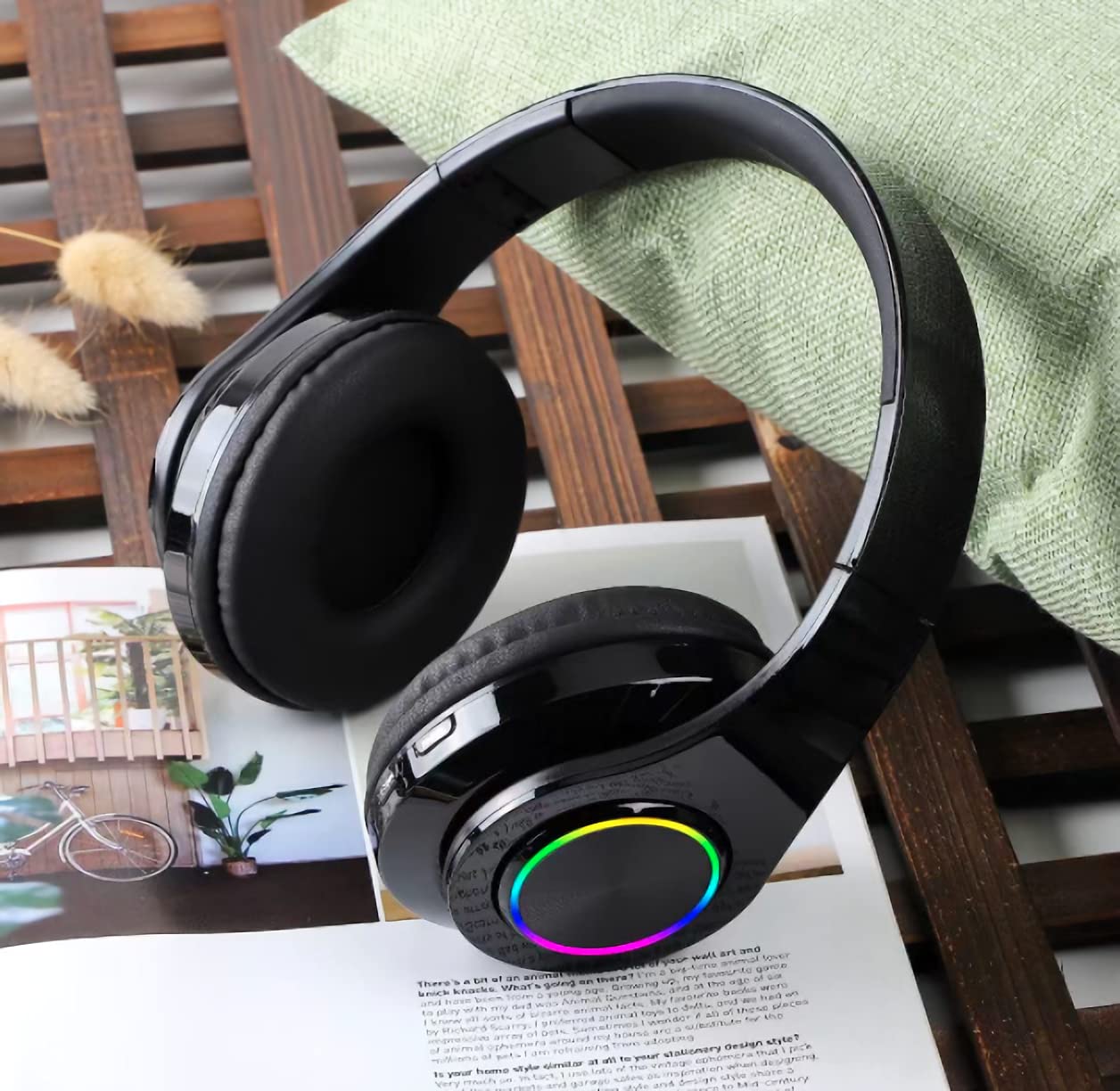 Wireless Bluetooth 5.0 Foldable headphone with Built-in microphone and Stereo Sound