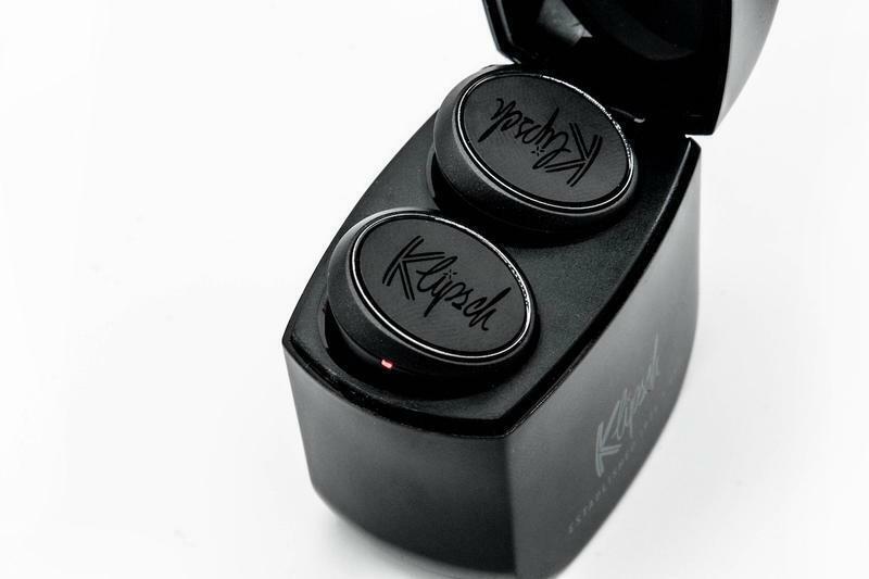 fast charging 2+ hours of playtime in just 15 minutes